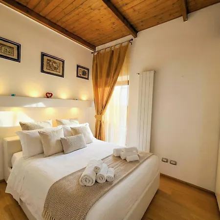 Timeless Historic Apartament *
